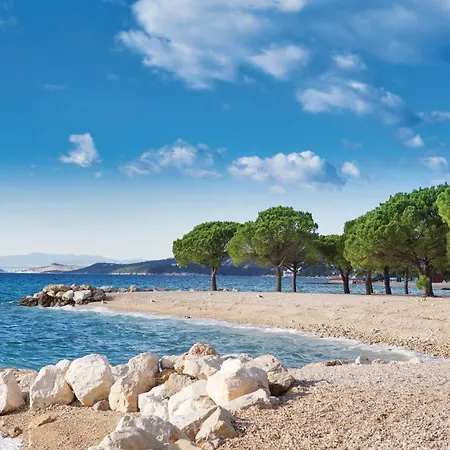 6 Bedroom Beautiful In Crikvenica