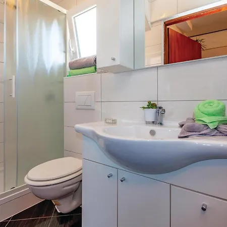 6 Bedroom Beautiful In Crikvenica