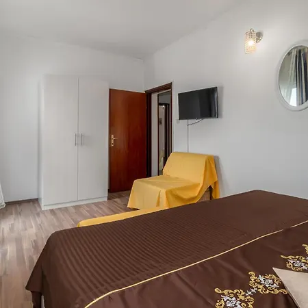 6 Bedroom Beautiful Home In Crikvenica Holiday home *