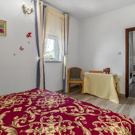 Holiday home 6 Bedroom Beautiful Home In Crikvenica *