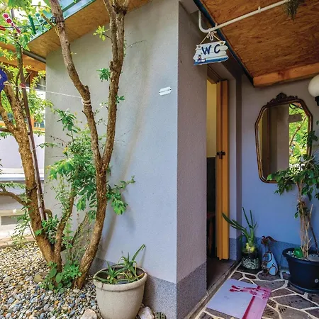 6 Bedroom Beautiful Home In Crikvenica *