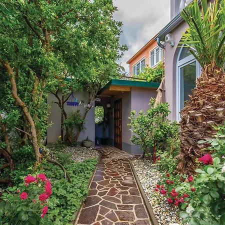 Holiday home 6 Bedroom Beautiful Home In Crikvenica