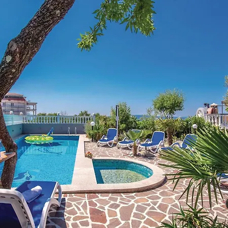 Holiday home 6 Bedroom Beautiful Home In Crikvenica