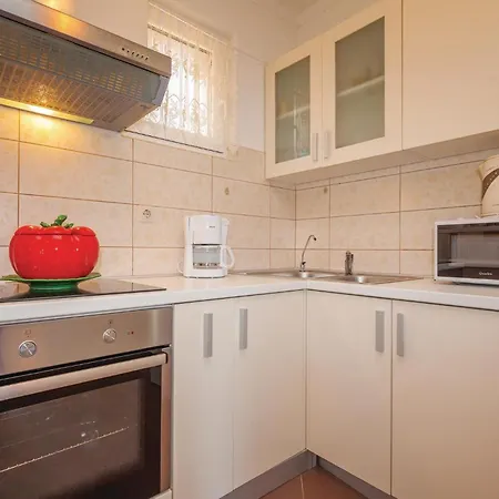 6 Bedroom Beautiful Home In Crikvenica * Crikvenica