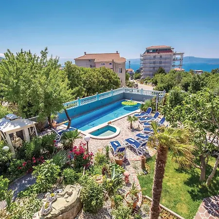 Holiday home 6 Bedroom Beautiful Home In Crikvenica