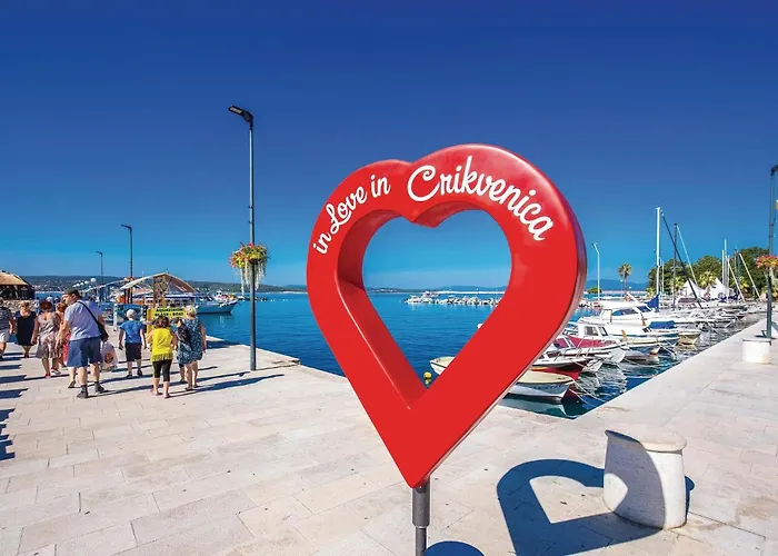 6 Bedroom Beautiful Home In Crikvenica *