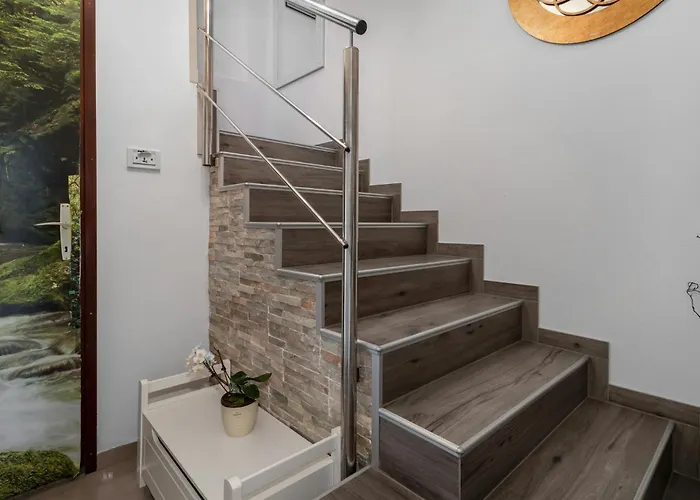 6 Bedroom Beautiful Home In Crikvenica Vikendica *