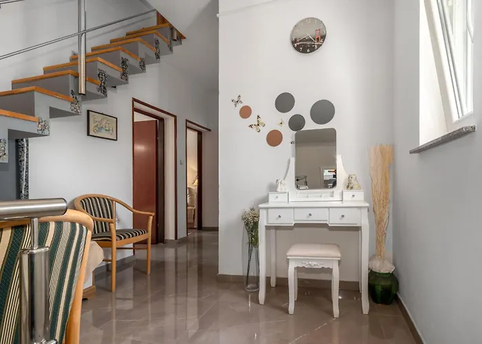 Vikendica 6 Bedroom Beautiful Home In Crikvenica Crikvenica