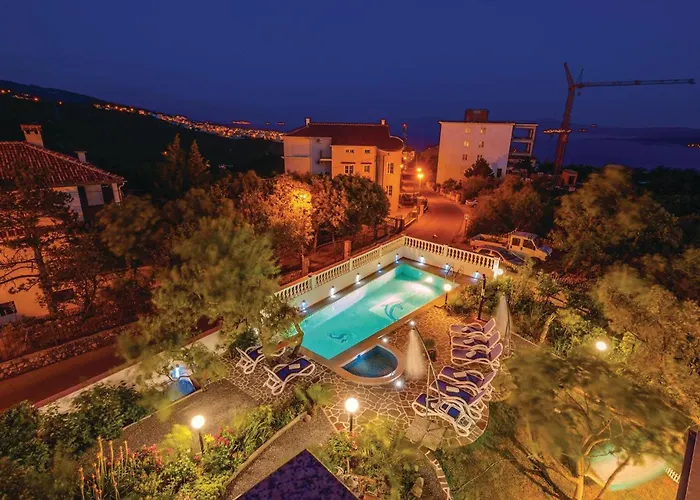 Vikendica 6 Bedroom Beautiful Home In Crikvenica *